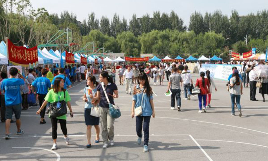 拉萨拉萨汇华学院新生招商活动策划